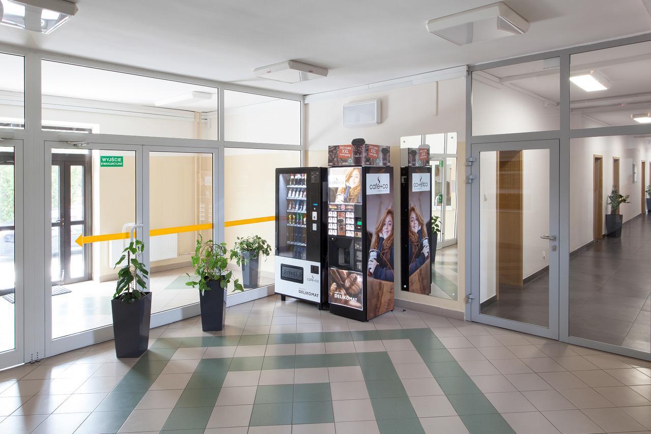 コニン Dom Studenta Nr 1 Ans W Koninieホステル エクステリア 写真